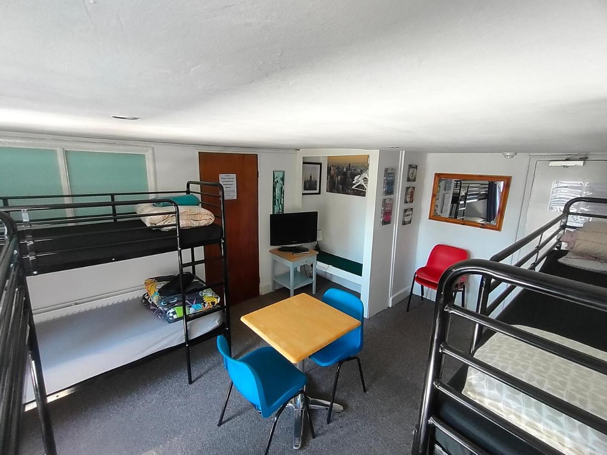 Nomad Nest Hostel Plymouth Bagian luar foto