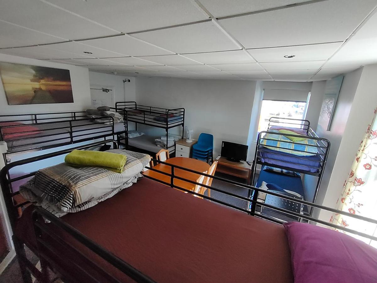 Nomad Nest Hostel Plymouth Bagian luar foto