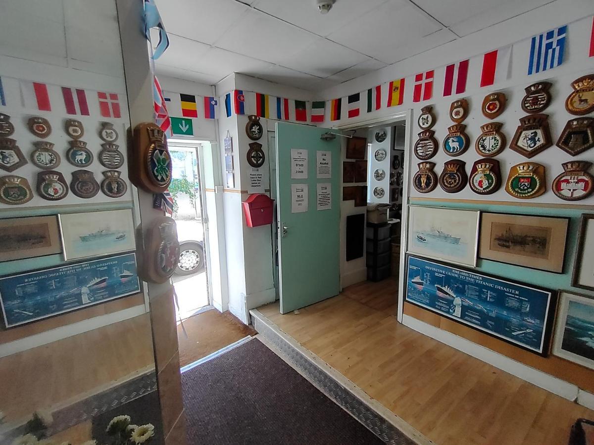 Nomad Nest Hostel Plymouth Bagian luar foto